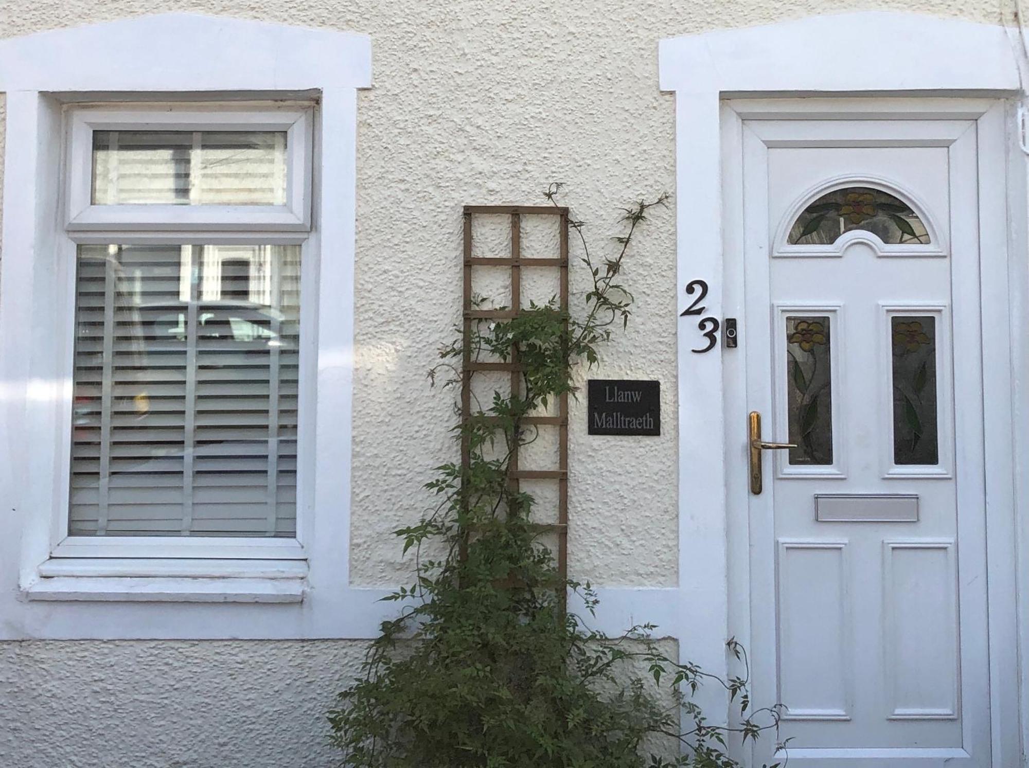 Llanw Malltraeth - Malltraeth Tides Llangadwaladr  Exterior photo